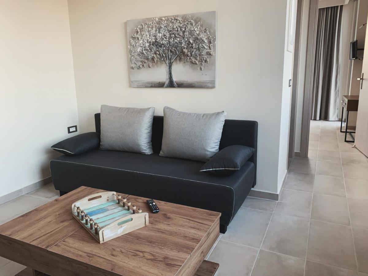 King Crimson Luxury Apartments Marathokefala Ngoại thất bức ảnh