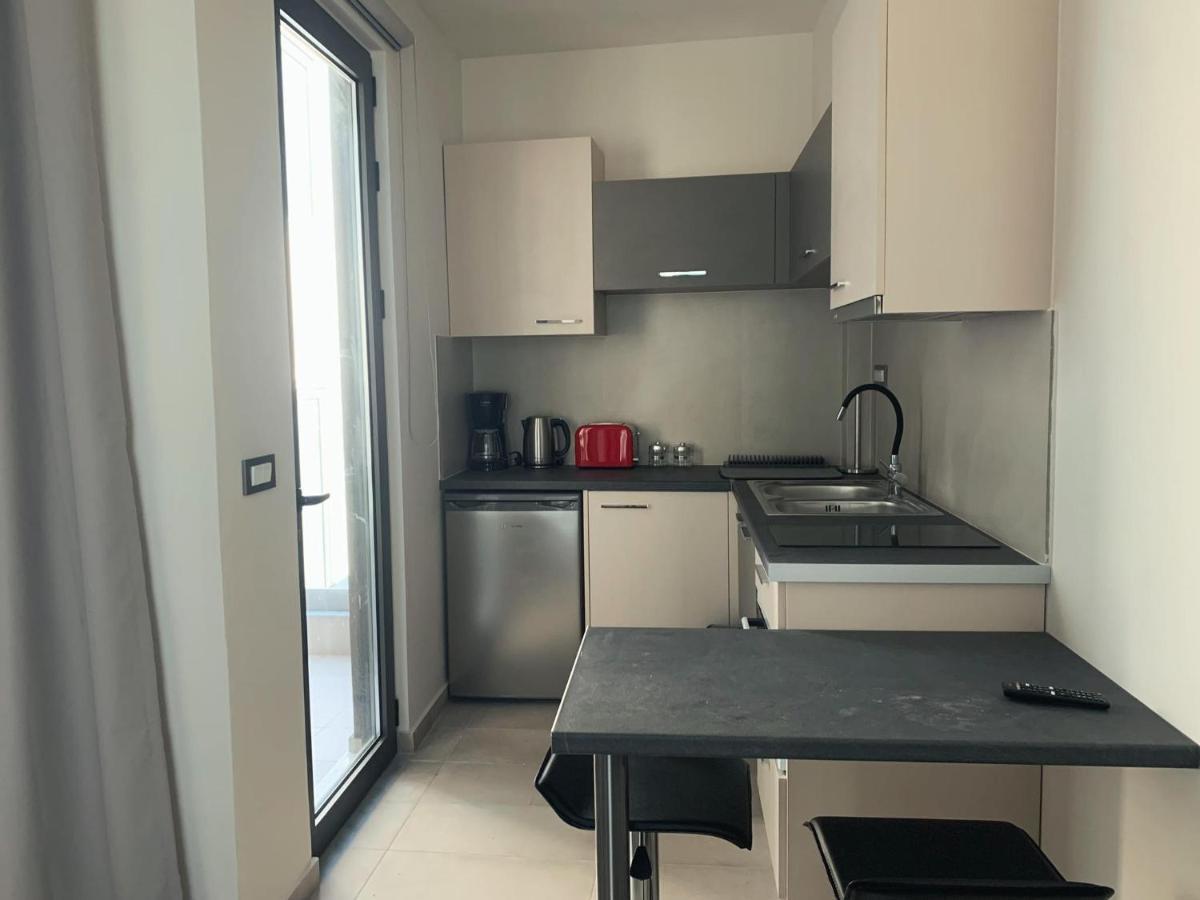 King Crimson Luxury Apartments Marathokefala Ngoại thất bức ảnh