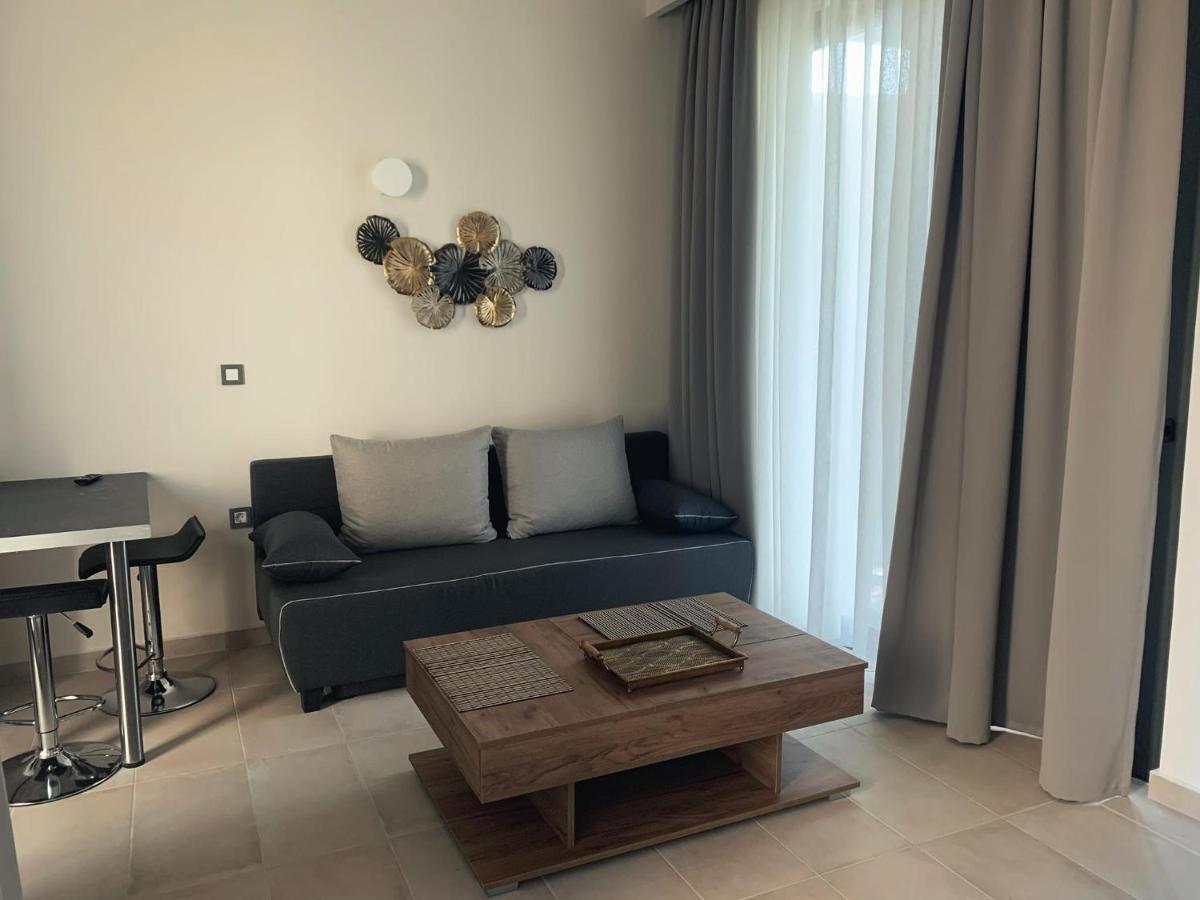 King Crimson Luxury Apartments Marathokefala Ngoại thất bức ảnh
